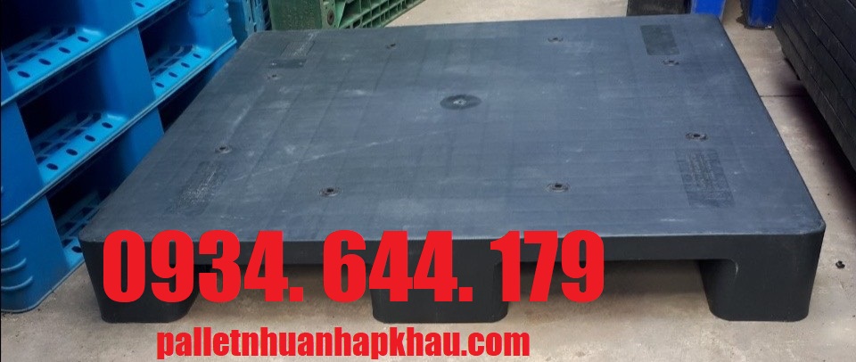 pallet nhựa mặt kín