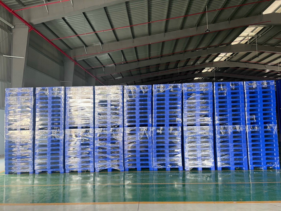 Pallet nhựa KCN Vĩnh Lộc 