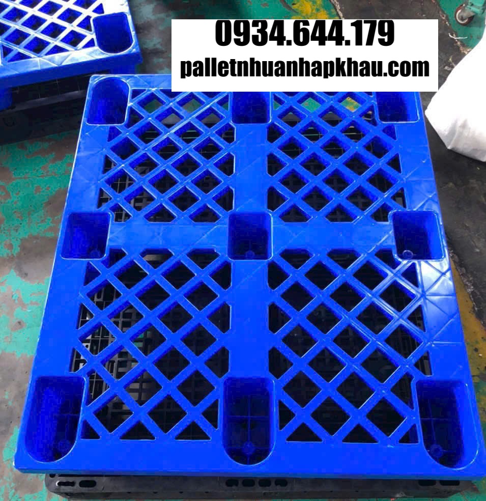 Pallet nhựa KCN Rạch Bắp